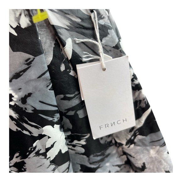 FRNCH PARISWomen Black Floral Faux Leather Circle Skirt Above Knee Sz-S NWT-FLAW - Picture 3 of 14